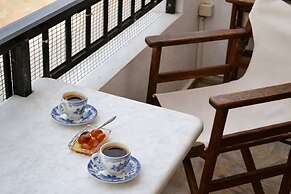 Matroni s House - Seafront Getaway in Monemvasia