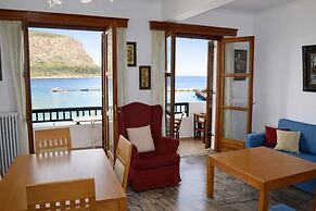 Matroni s House - Seafront Getaway in Monemvasia
