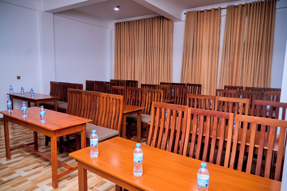 SUMNI HOTEL