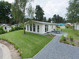 Spacious Chalet With Pool for 4
