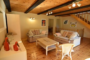 Comfortable Holiday Home With a Private Garden