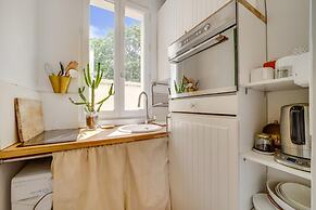Lovely Apartment Near Paris