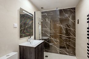 Olaias Modern W Garage by Homing
