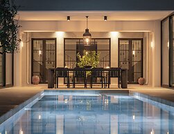 Citrus Grove Luxury Villas