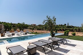 Citrus Grove Luxury Villas