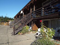 Mobile Home im Ferienpark mit Seezugang