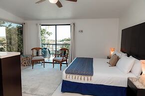 Mojarra Condo Boutique