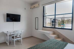 Mojarra Condo Boutique