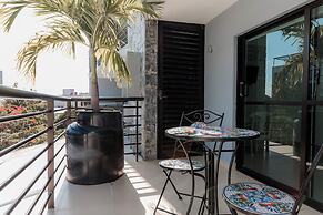 Mojarra Condo Boutique