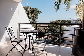 Mojarra Condo Boutique