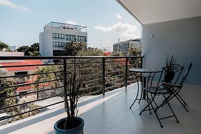 Mojarra Condo Boutique