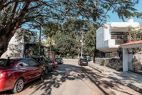 Mojarra Condo Boutique
