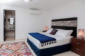 Mojarra Condo Boutique