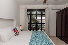 Mojarra Condo Boutique