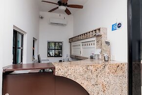 Mojarra Condo Boutique