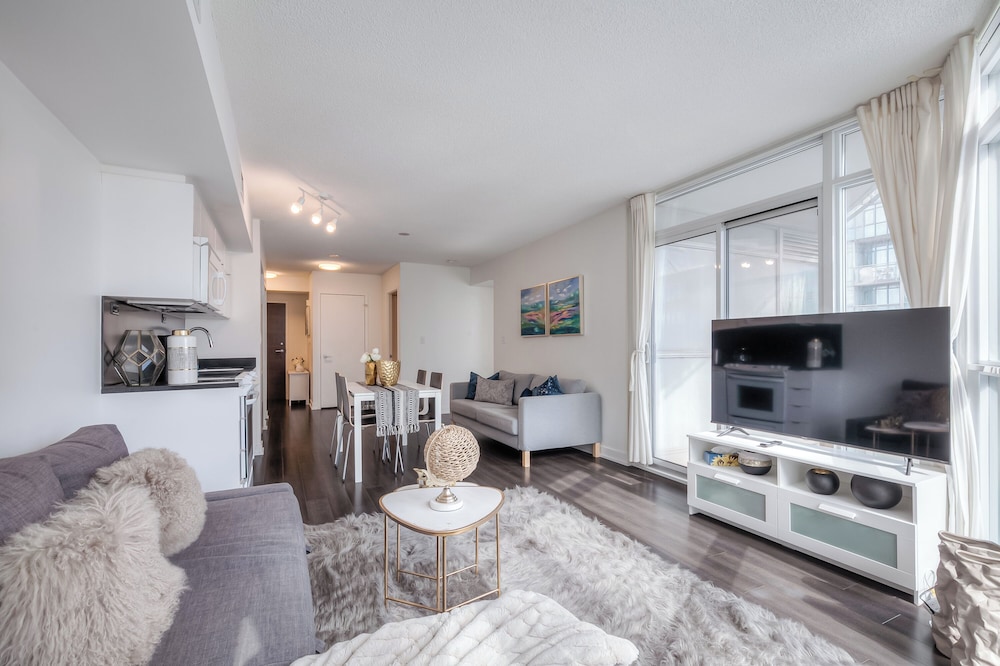 Skyforge Suites