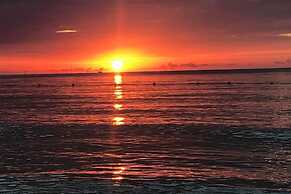 Sunshine Seashore Escape Jamaica