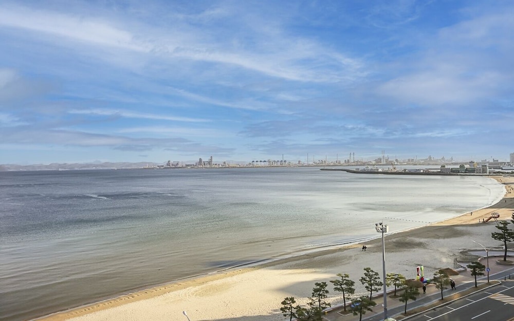 Brown Dot Pohang Yeongildae Beach Branch