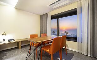 Brown Dot Pohang Yeongildae Beach Branch
