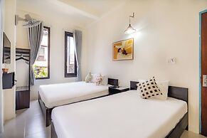 Y's La House
