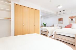 Residence & Stay Hanzoumon