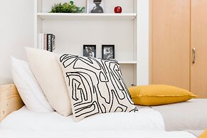 Residence & Stay Hanzoumon