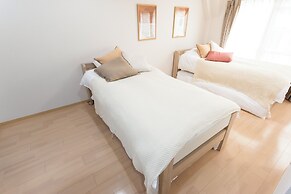 Residence & Stay Hanzoumon