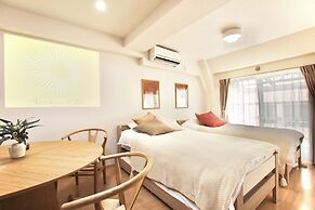 Residence & Stay Hanzoumon