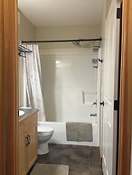 Mountain View Condo - Lodges at Canmore