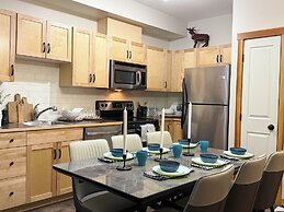 Mountain View Condo - Lodges at Canmore