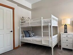 Mountain View Condo - Lodges at Canmore