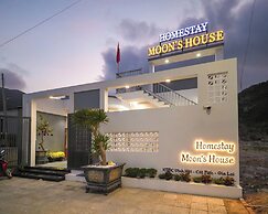 Moon's House