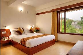 Luxury Hotel Palm Bhimtal