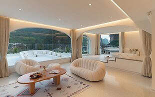 Yangshuo Minos Hotel