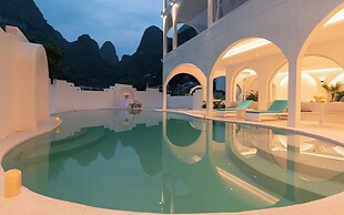 Yangshuo Minos Hotel