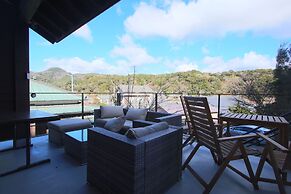 Bungee Inn