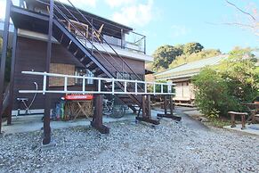 Bungee Inn