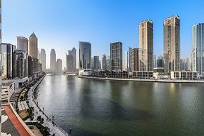 2BR Premium Canal & Burj Khalifa View