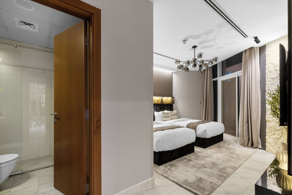 2BR Premium Canal & Burj Khalifa View