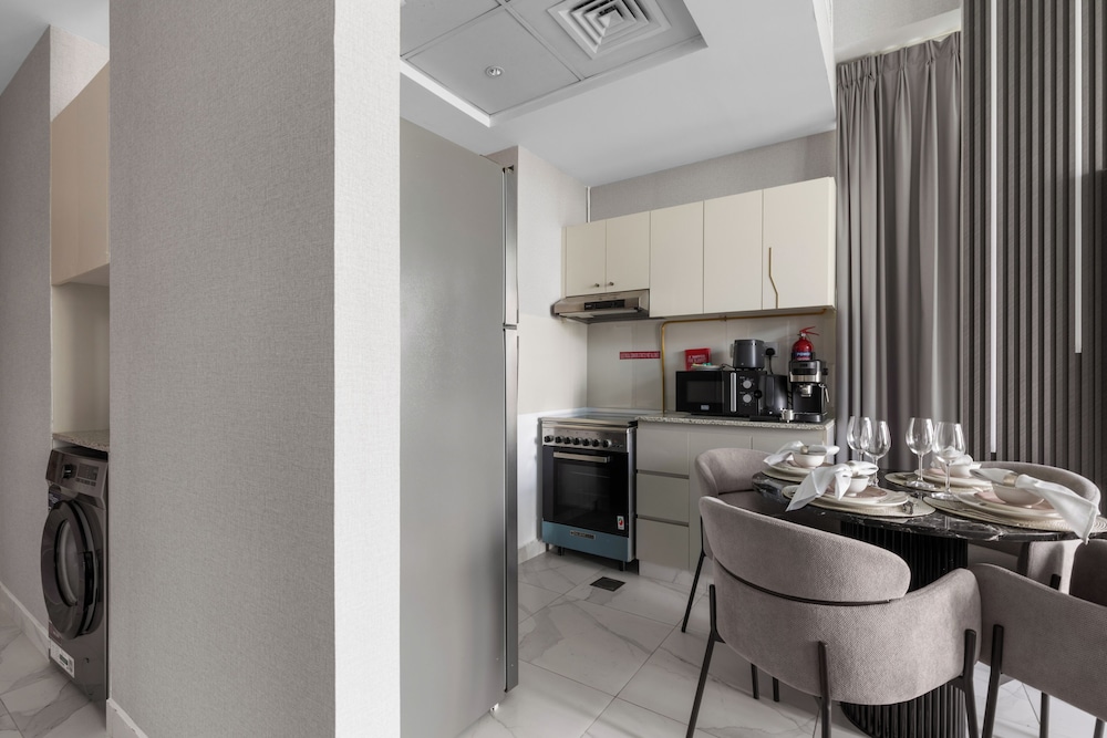 2BR Premium Canal & Burj Khalifa View