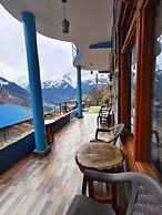 Cafe Kush Tosh And Stay