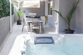 Swieqi Jacuzzi