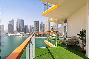 2BR Ultra Lux Canalfront Burj view