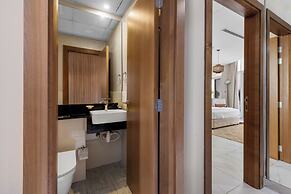 2BR Ultra Lux Canalfront Burj view