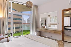 2BR Ultra Lux Canalfront Burj view