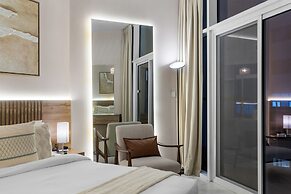 2BR Ultra Lux Canalfront Burj view