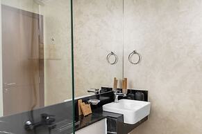 2BR Ultra Lux Canalfront Burj view
