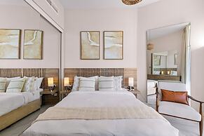 2BR Ultra Lux Canalfront Burj view