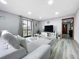 Starfish Apartment by Atlantic Holiday