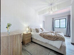 Starfish Apartment by Atlantic Holiday